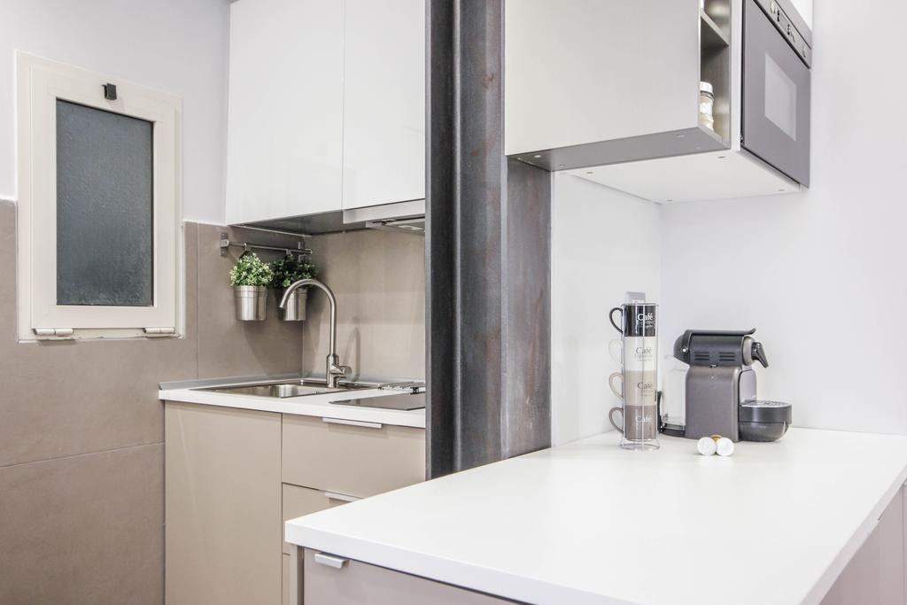 רומא Living Rhome - Condotti Apartment מראה חיצוני תמונה